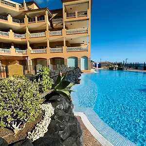 https://el-nautico-coral-suites.tenerifehoteles.net